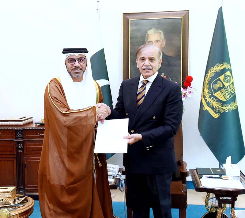 Ambassador of United Arab Emirates (UAE) to Pakistan, Hamad Obaid Ibrahim Salem Al-Zaabi delivering an invitation to the Prime Minister from the UAE leadership to attend COP28, which is scheduled to be held in Dubai from 30 November to 12 December 2023