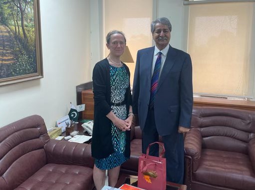 Canadian High Commissioner calls on Commerce Minister