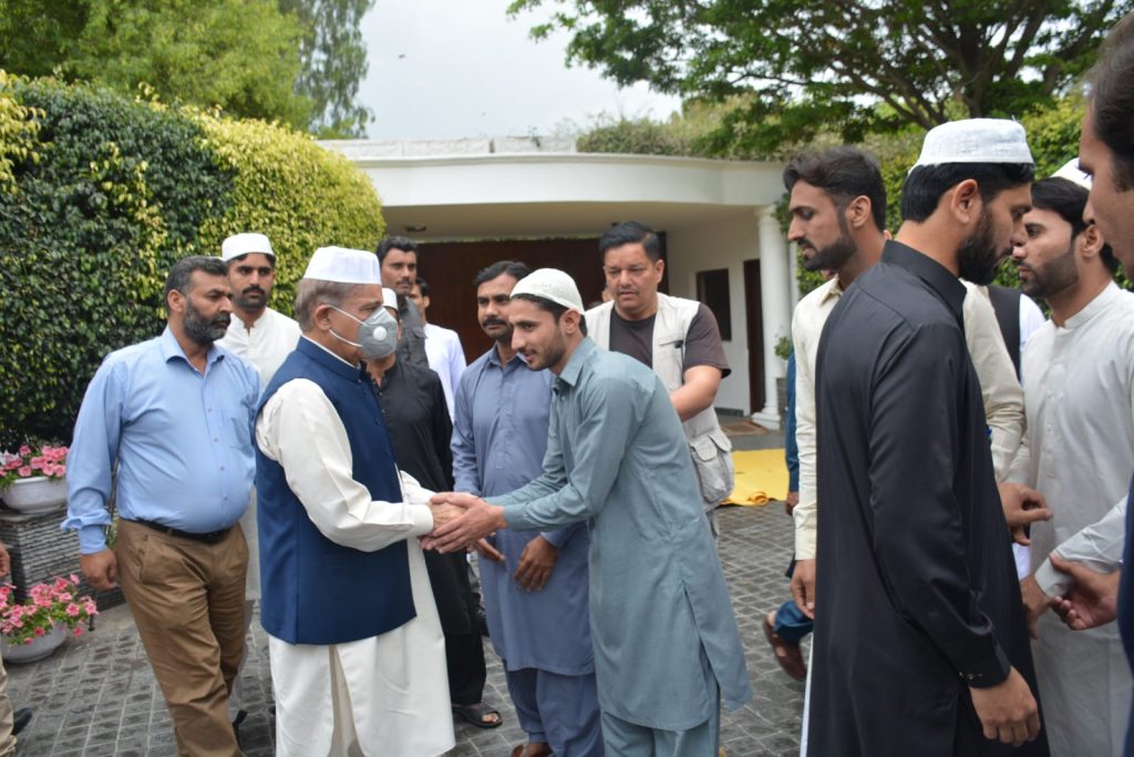 PM offers Eid prayer in Lahore; prays for country's peace, prosperity