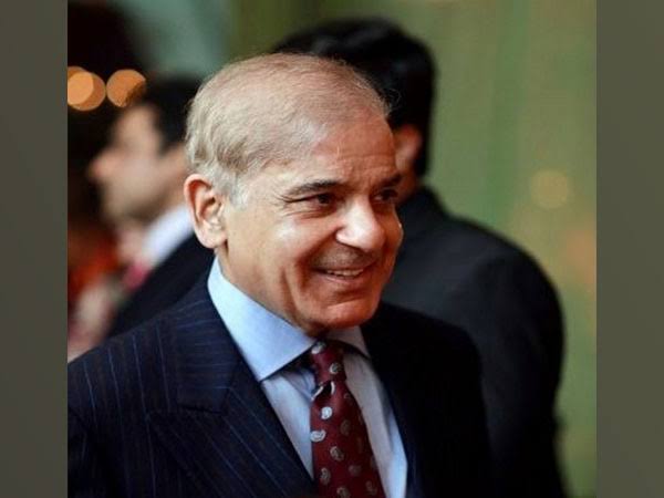 Shehbaz Sharif's mass transit projects providing relief to commuters amid high fuel costs