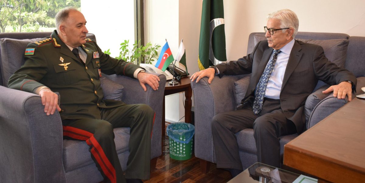 Khawaja Asif reiterates Pakistan's desire to strengthen partnership with Azerbaijan