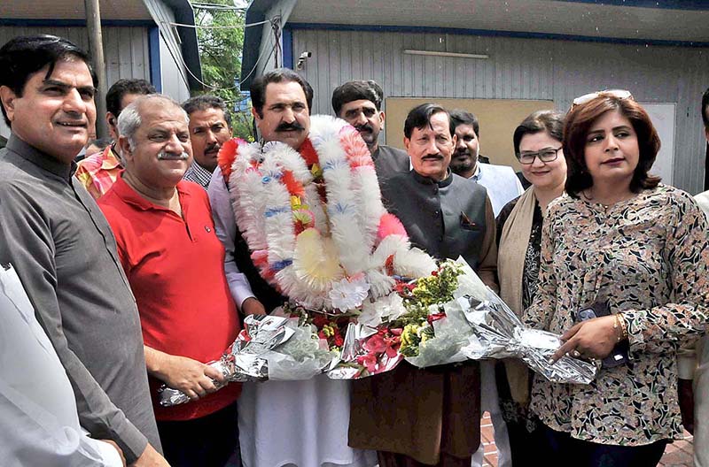 President PFUJ Afzal Butt and General Secretary of CDA Chaudhry Yasin welcoming chief guest Federal Minister Overseas and Human Resource Development Sajid Hussain Turi on Labour Day seminar at National Press Club