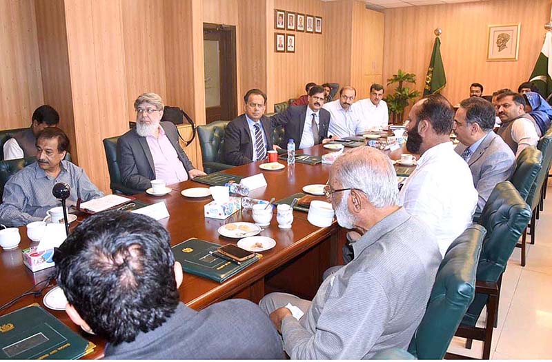 President Sialkot Chamber of Commerce, Malik Abdul Ghafoor call on Federal Secretary, Ministry of Housing and Works, Iftikhar Ali Shallwani, in his office, Officials from Ministry of Climate Change, Commerce and Industries and Defence also attended the meeting