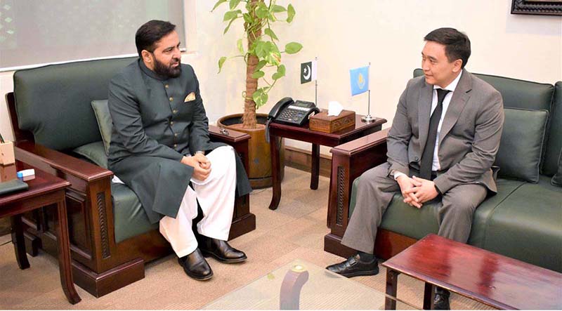 Mr. BEISPEKOV Azamat, Vice Minister of Kazakhstan called on Secretary Defence Production, Lt Gen (Retd) Humayun Aziz