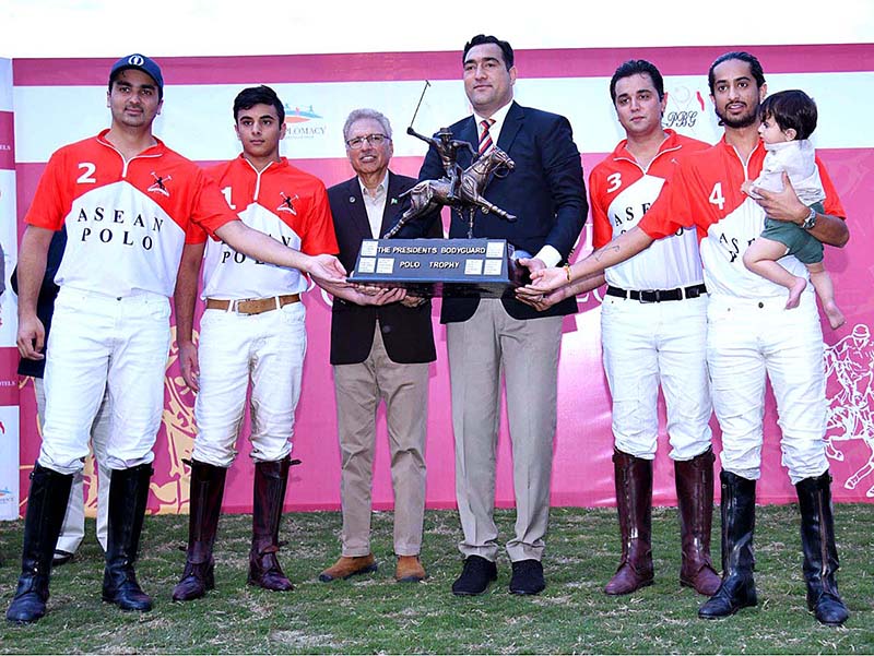 President Dr. Arif Alvi and Begum Samina Alvi watching the final of the President’s Bodyguard Polo Cup 2023 at Islamabad Club Polo Ground