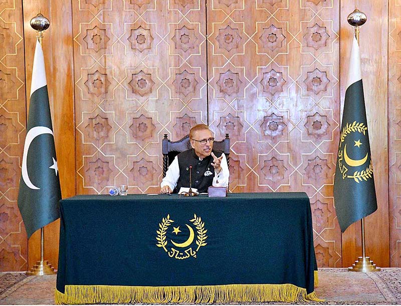 President Dr. Arif Alvi talking to the tribal elders (Masharan) of the merged districts of Khyber Pakhtunkhwa, who called on him at Aiwan-e-Sadr