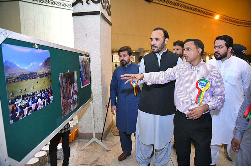 Director General Culture and Tourism Muhammad Bakhtiyar Khan visiting Photo Exhibition organized by Culture and Tourism at Nishtar Hall