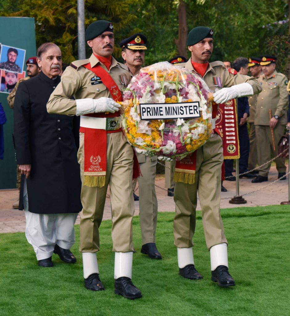 PM visits Martyrs Monument; says people, govt stood with armed forces