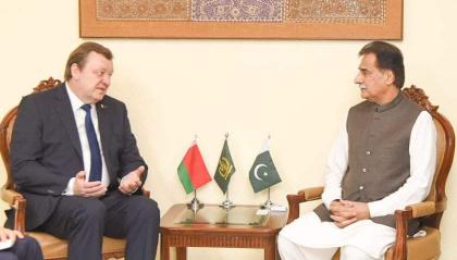 Ayaz, Sergei discuss matters of mutual interest