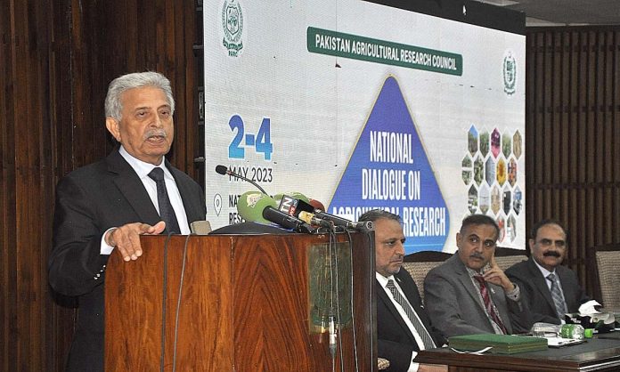 Govt to provide financial assistance for agricultural researchers