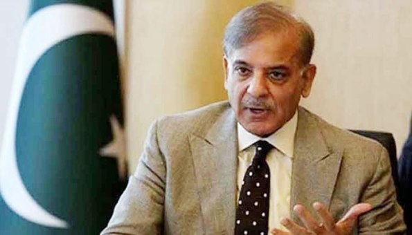 PM asks overseas Pakistanis to be wary of propaganda