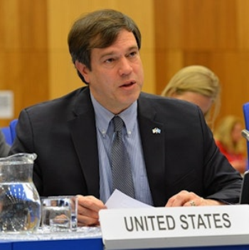 U.S. DCM commends Pakistan's decision to increase renewable energy to 60 percent