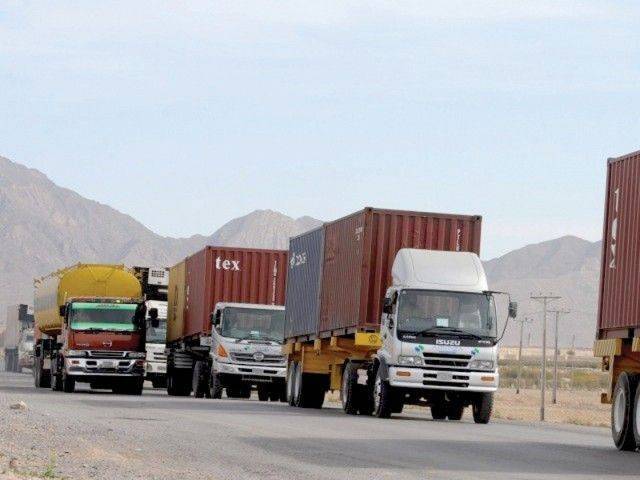 Truck carrying seafood from Pakistan arrives in Xinjiang, China