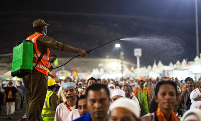 500 pilgrims receive treatment for heat exhaustion