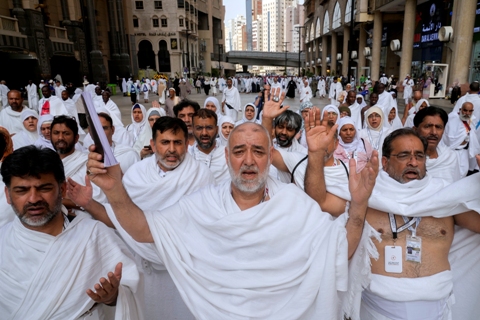 Three million pilgrims eagerly await Monday's Hajj ritual's commencement Three million pilgrims eagerly await Monday's Hajj ritual's commencement