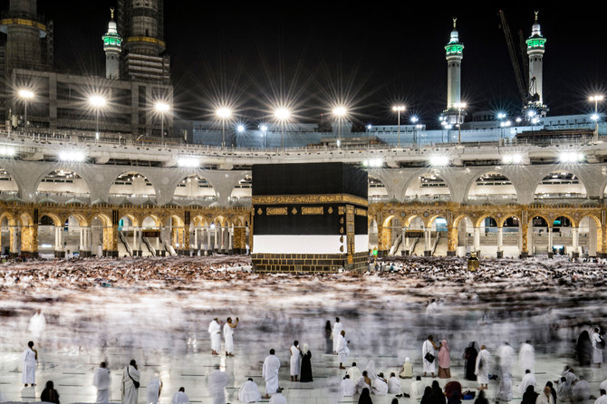 1,300 pilgrims from more than 90 countries to perform Hajj this year