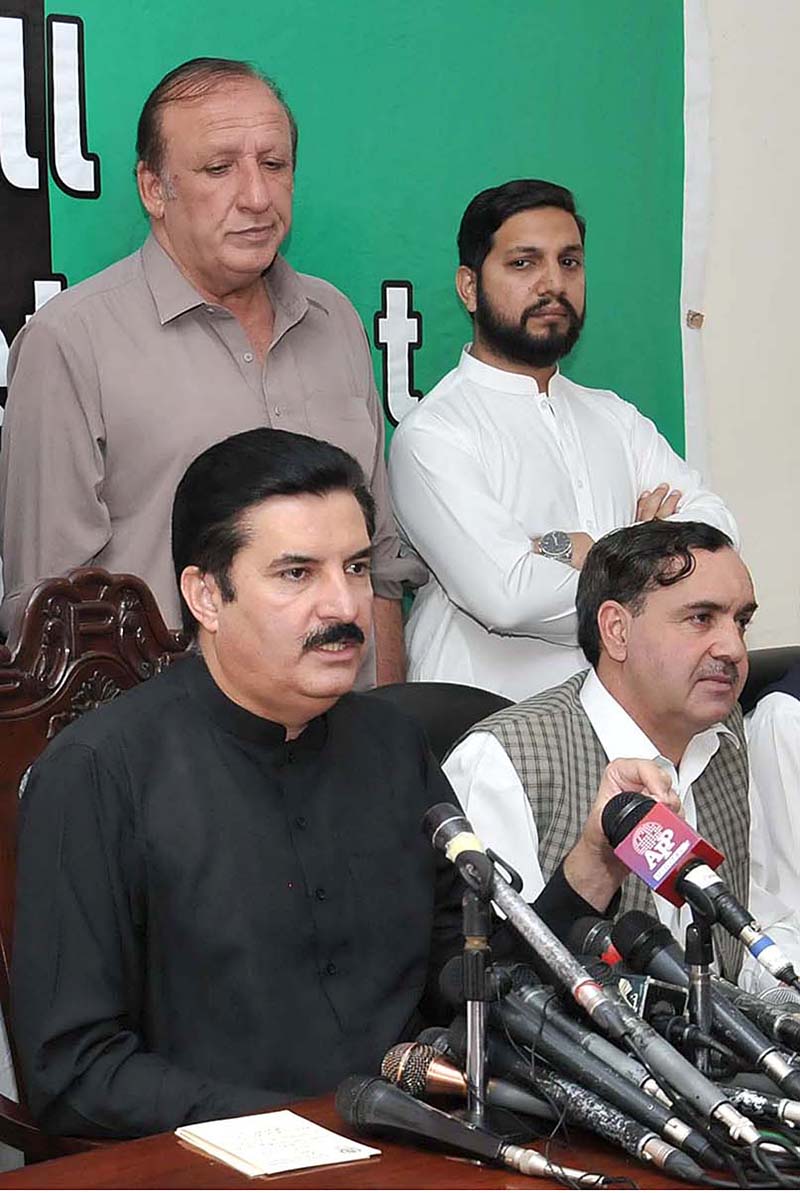 Minister of State and Information Secretary PPP Faisal Karim Kundi, acting President of PPP Khyber Pakhtunkhwa Muhammad Ali Bacha holds a press conference