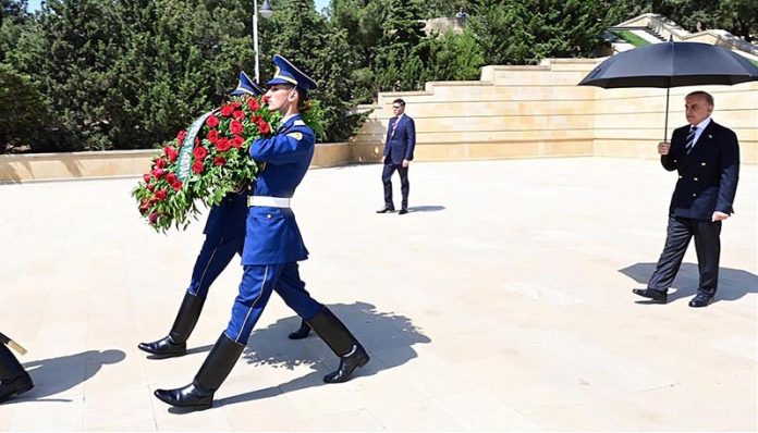 Prime Minister Muhammad Shehbaz Sharif visited Martyrs Monument in Baku Azerbaijan and laid a floral wreath