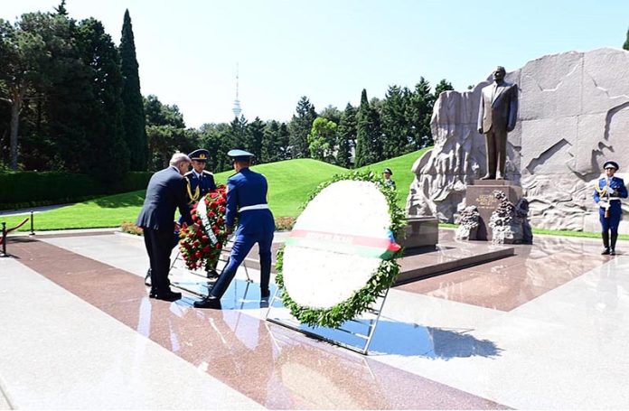 Prime Minister Muhammad Shehbaz Sharif visits the mausoleum of National Hero and first President of Azerbaijan, Haider Aliyev. Prime Minister laid a floral wreath at the mausoleum