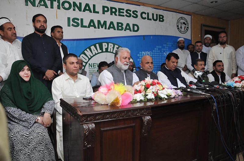 Engineer Amir Muqam, Advisor to Prime Minister for National Heritage and Culture Division, Alhaj Shah Jee Gul Afridi Ex MNA and Federal Minister for Parliamentary Affairs Murtaza Javed Abbasi addressing press conference at Press Club