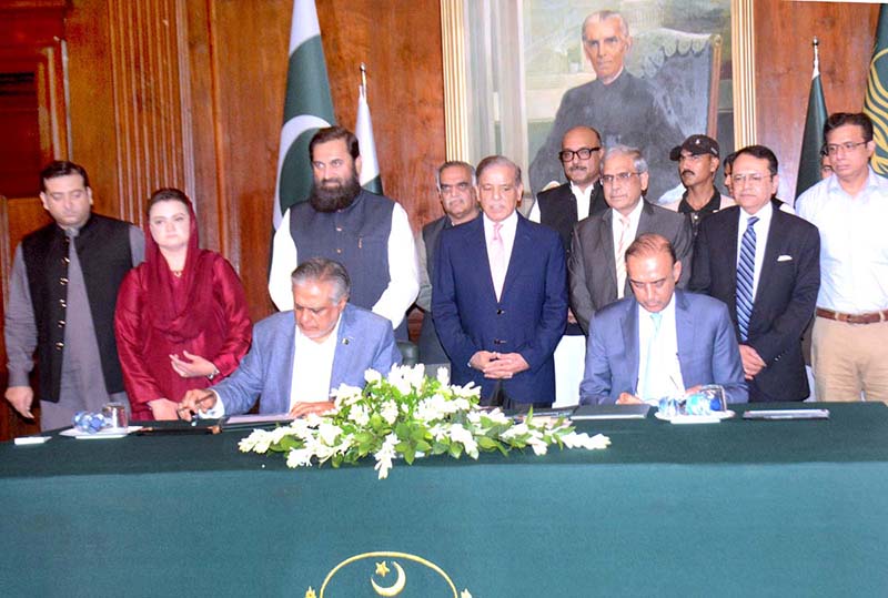 Ishaq Dar, SBP governor sign LOI for $3 b agreement with IMF
