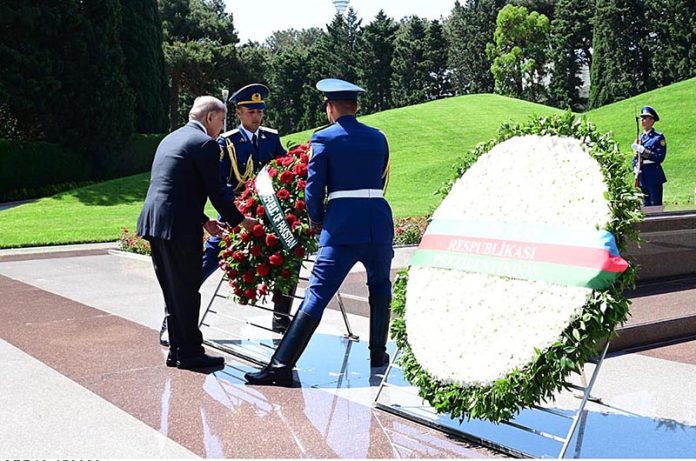 Prime Minister Muhammad Shehbaz Sharif visits the mausoleum of National Hero and first President of Azerbaijan, Haider Aliyev. Prime Minister laid a floral wreath at the mausoleum