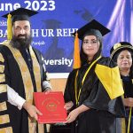 Governor of Punjab, Muhammad Baligh Ur Rehman awarding degrees among the successful students during the 3rd Convocation of Government College Women University Faisalabad (GCWUF)