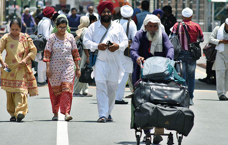 Sikh pilgrims arrived in Pakistan through Wagha Border to participate in religious rituals on the occasion of Joor Mela.Sikhs from across the country and abroad poured into Gurdwara Punja Sahib in Hassanabdal, the third holiest site in the Sikh religion, to mark Shaheedi Jor Mela, the 417th death anniversary of the fifth of 11 Sikh gurus, Guru Arjan Dev Ji