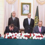 State Minister of Turkmenistan and Head of Turkmengaz, Maksat Babayev and Minister of State for Metroleum of Pakistan, Dr. Musaddiq Malik signing TAPI Joint Implementation Plan meanwhile Prime Minister Muhammad Shehbaz Sharif witnesses the signing