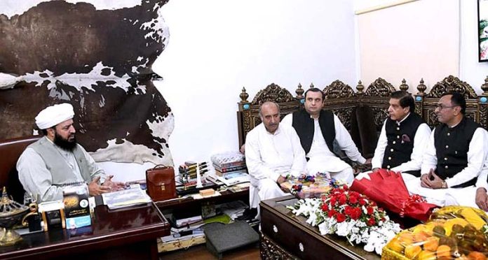 Speaker National Assembly Raja Pervez Ashraf met with Maulana Amir Abdul Qaseer Awan the son of Hazrat Maulana Amir Akram Awan the spiritual figure of Minara