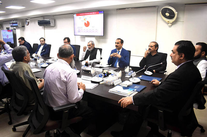 Federal Minister for Power Khurram Dastgir Khan presiding over the meeting of LESCO officials at LESCO Headquarter
