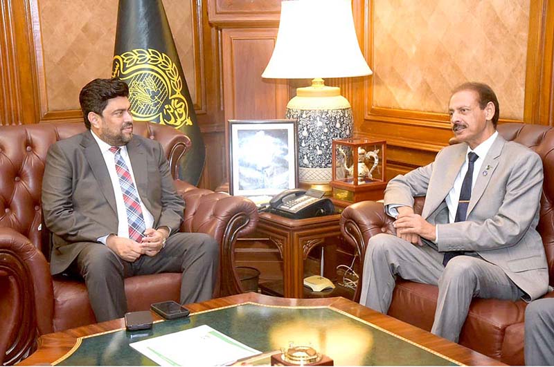 Governor Sindh Kamran Tessori exchanging views with Auditor General of Pakistan Muhammad Ajmal Gondal at Governor House