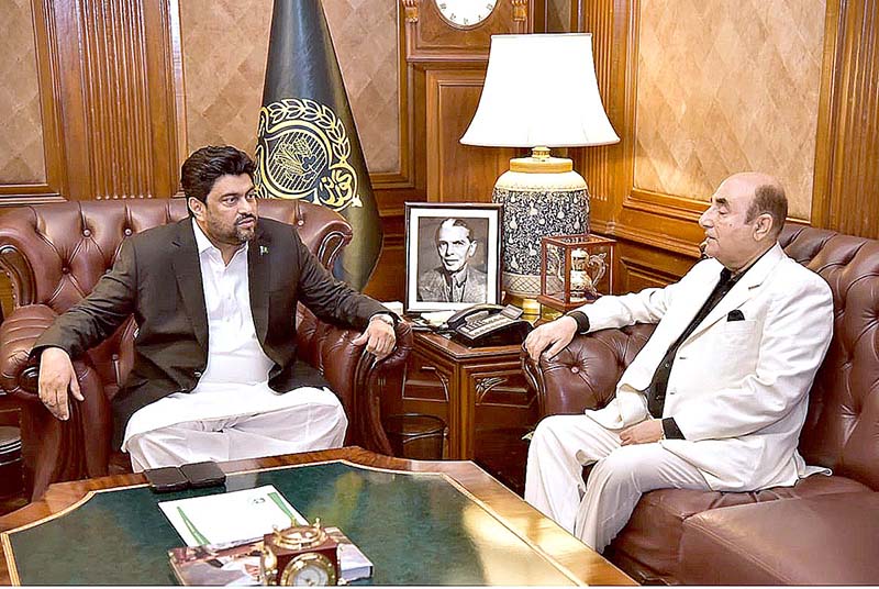 Former Chief Justice Federal Shariat Court calls on Governor Sindh Kamran Khan Tessori at Governor House