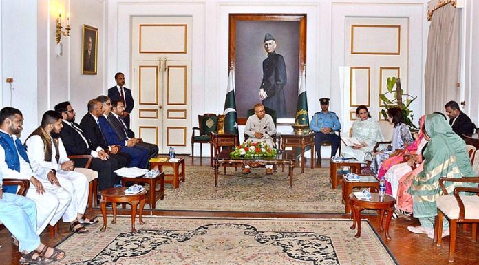 President Dr. Arif Alvi along with Begum Samina Arif Alvi holding a meeting with delegation of Association of Retarded Children Karachi and special children at Governor House