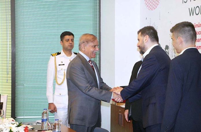 Chairman Board of Directors Al-Bayrak Group, Ahmet Albayrak call on the Prime Minister Shehbaz Sharif