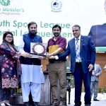 Governor Punjab Engineer Baligh-ur-Rehman along with Vice Chancellor, Engr. Prof Dr. Athar Mehboob giving a commemorative shield to Shaza Fatima Khawaja, Prime Minister’s Adviser on youth Affairs, on the occasion of Talent Hunt Youth Sports League Volleyball Provincial League (Man) ceremony organized by Prime Minister’s Youth Program and Higher Education Commission at the Islamia Universty Bahawalpur
