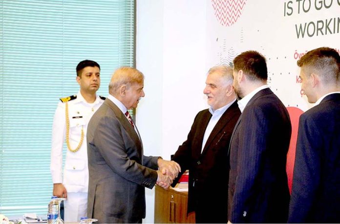 Chairman Board of Directors Al-Bayrak Group, Ahmet Albayrak call on the Prime Minister Shehbaz Sharif