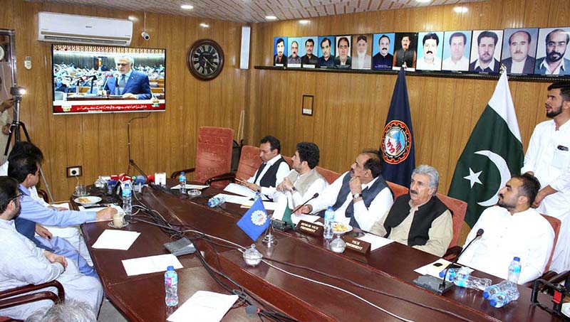 Senior Vice President Chamber of Commerce and Industries Quetta Agha Gul Khilji addressing a press conference at CCIQ