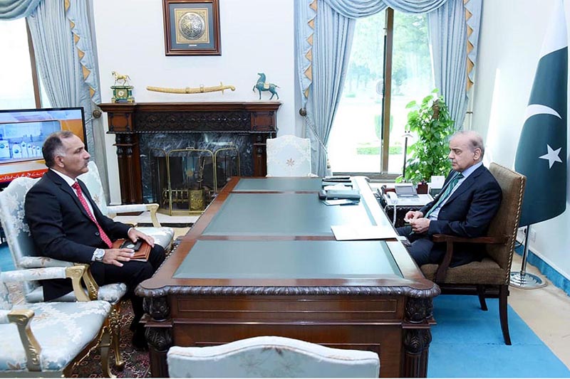 Chairman NDMA, Lt. Gen. Inam Haider Malik called on the Prime Minister Muhammad Shehbaz Sharif in Islamabad on June 13, 2023, and briefed the Prime Minister about preparations to deal with Cyclone "Biparjoy"