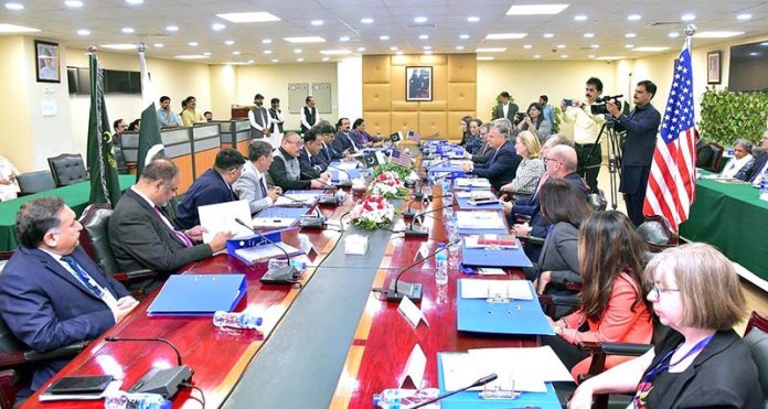Federal Minister of National Health Services Abdul Qadir Patel addressing the participants of 2nd round of bilateral Pak-US Health Dialogue between Pakistan and USA