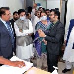 Senator Muhammad Hamayun Mohmand, Chairman Senate Standing Committee on National Health Services, Regulations and Coordination and members of the committee are being briefed during their visit at Federal General Hospital, NIH, Chak Shahzad.