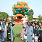 Special Assistant to Prime Minister on Youth Affairs Ms. Shaza Fatima Khawaja release balloons in the air during launching ceremony of the Talent Hunt under Prime Minister’s Youth Programme at Lahore College for Women University