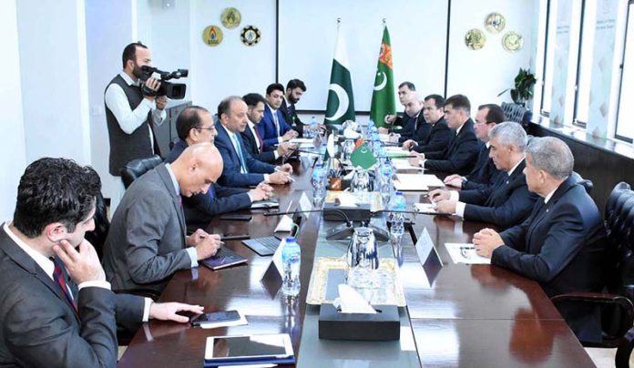 A high level delegation of Turkmenistan led by State Minister & Chairman of Turkmengas, Maksat Babayev, held meeting with the Pakistani delegation led by Minister of State for Petroleum, Dr. Musadik Malik