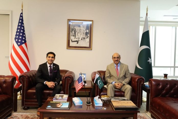 Pakistani-American Texan lawmaker discusses with Ambassador Masood Khan plans to boost Pak-Texas trade