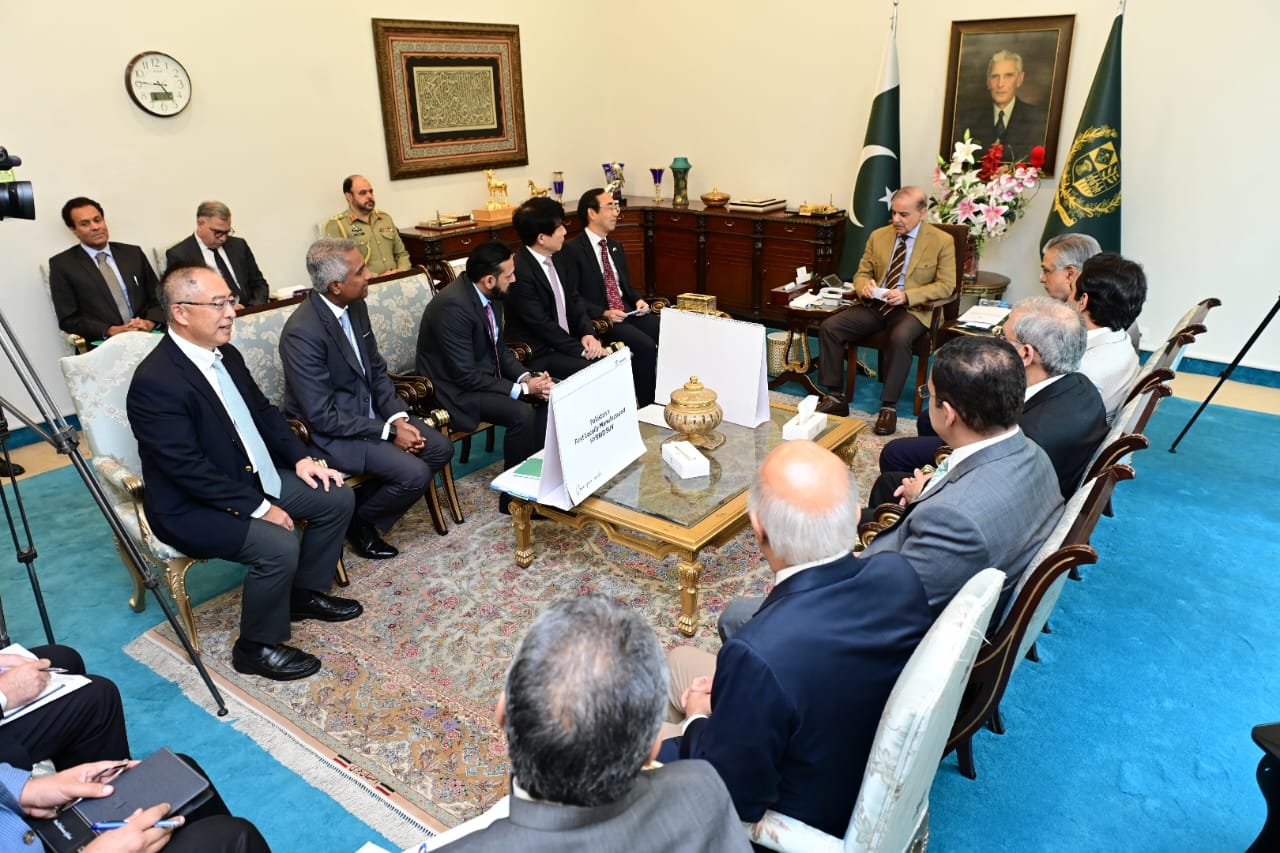 PM invites Japanese companies to invest in Pakistan