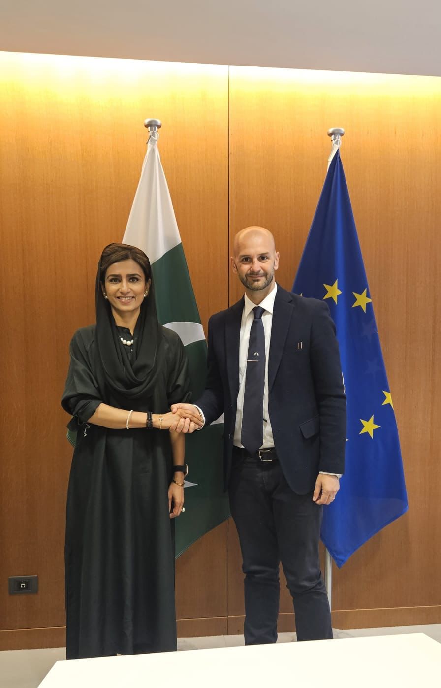 Hina Khar meets EU parliamentary members, discuss bilateral trade, parliamentary relations