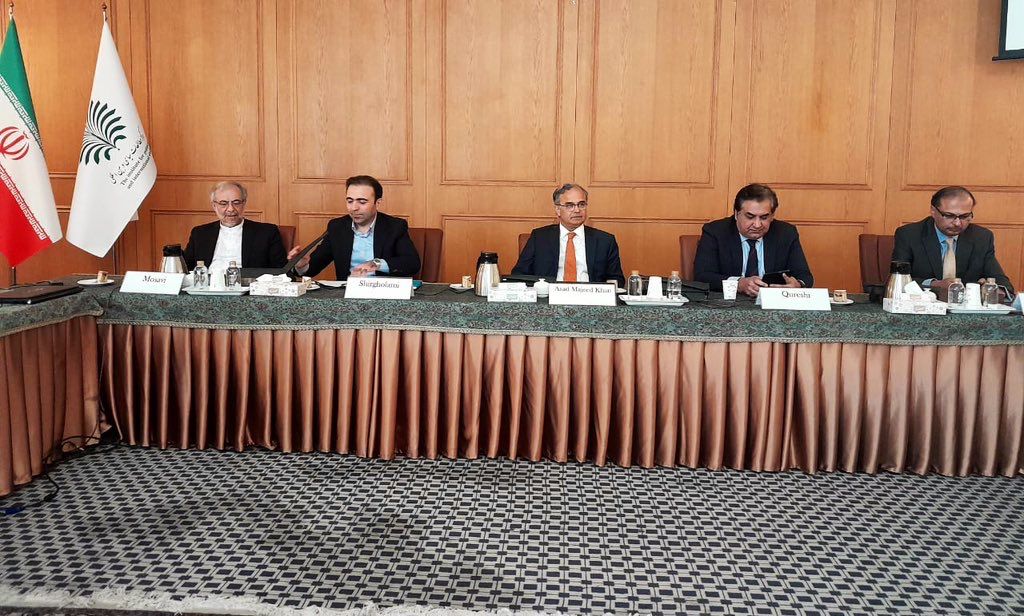 Foreign Secretary interacts with Iranian academia