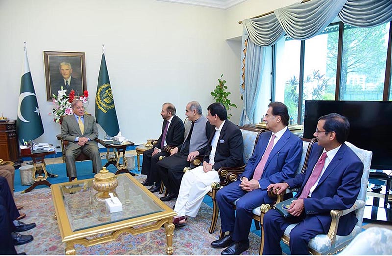 A delegation of MQM led by the Convener Dr. Khalid Maqbool Siddiqui calls on Prime Minister Muhammad Shehbaz Sharif