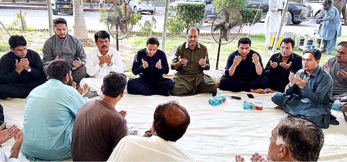 Mayor Karachi Barrister Murtaza Wahab condolences with Deputy Mayor Salman Abdullah Murad on the sad demise of his grandfather Haji Murad Ali.