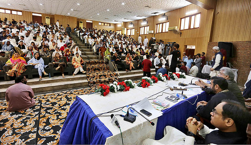 Newly elected Mayor Hyderabad Kashif Shoro addressing to Chairmen and District Councilors during Municipal Corporation meeting at Mumtaz Mirza Auditorium, Sindh Museum